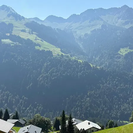 Stern * 丰塔内拉